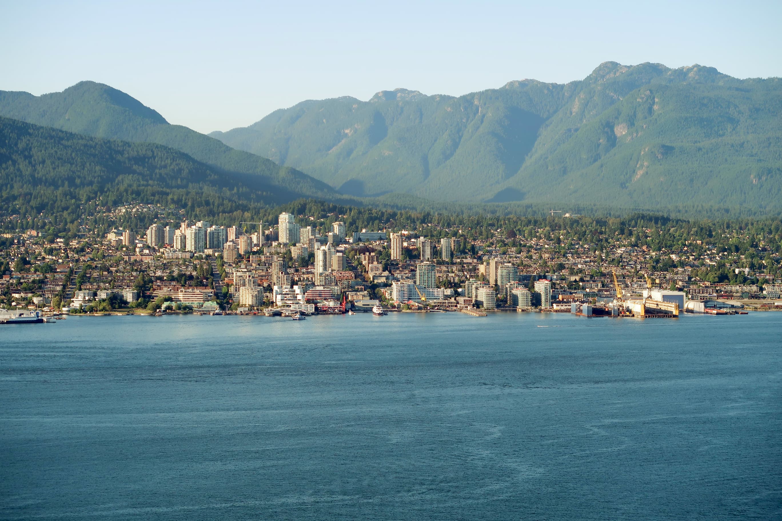North Vancouver lawn care